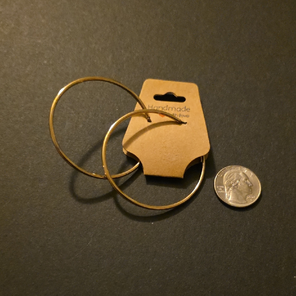 Source Unknown Gold Hoop Earrings
